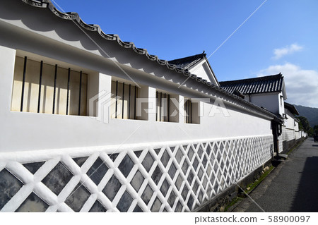 Sea cucumber wall and Kikuya family house Sea cucumber wall and Kikuya family house 58900097