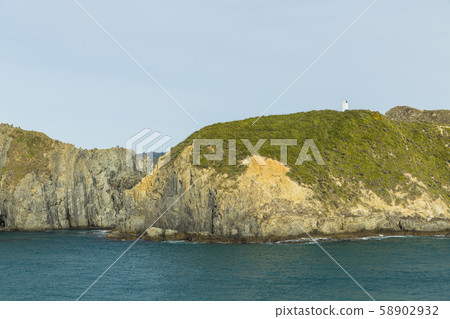 西頭從輪渡到新西蘭皮克頓 西頭從輪渡到新西蘭皮克頓 58902932