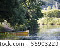 湖邊的船 58903229