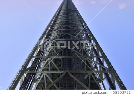 Huge building Huge building 58903731