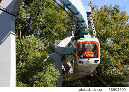 Ueno Zoo Monorail Ueno Zoo Monorail 58903803
