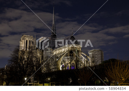 The Last of Notre Dame The Last of Notre Dame 58904834