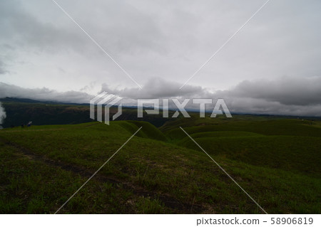 Aso Tennoen peak 58906819