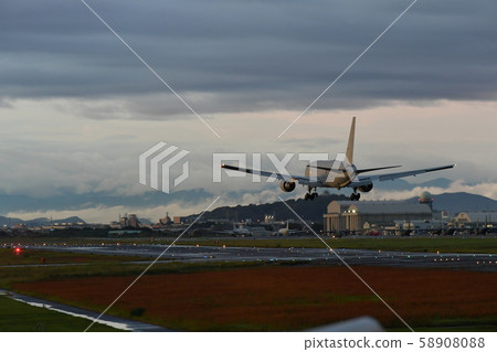 Nagoya Airport Plane Shooting 2019 Airplane Shooting from Around Airfront Oasis Evening to Night Nagoya Airport Plane Shooting 2019 Airplane Shooting from Around Airfront Oasis Evening to Night 58908088