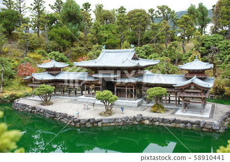 Byodoin Phoenix Hall 58910441