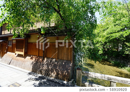 京都祗園 58910920