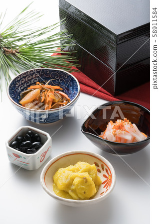 New Year dishes 58911584