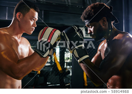 Muay Thai competition 58914988