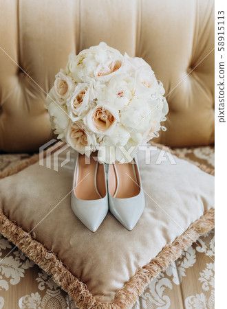 wedding rings composition details bridesmaid shoes 58915113