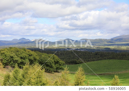 900從草原上眺望 58916005