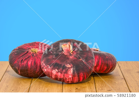 Red onions 3d rendering with realistic texture Red onions 3d rendering with realistic texture 58921180