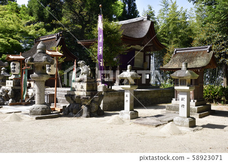 品名美里品名神社本館 品名美里品名神社本館 58923071