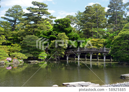 Kyoto Imperial Palace Oike Garden-3 58925885
