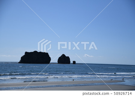 Oyakoiwa and Zobila Rock 58926714