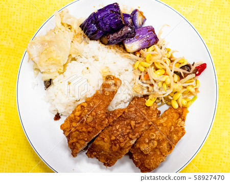 Rice with Deep fried Chicken Leg 58927470