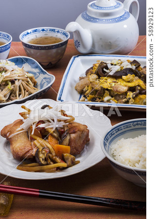 Chinese dining table 58929123