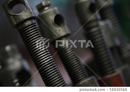 Significant metallic parts Significant metallic parts 58930568