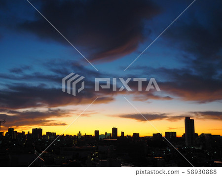 大雨後的第二天早上-10月26日上午5:30- 大雨後的第二天早上-10月26日上午5:30- 58930888