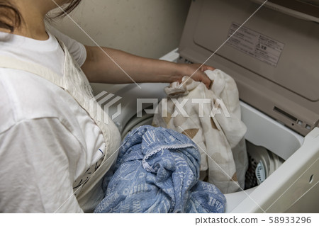 [Fully automatic washing machine washing] 58933296
