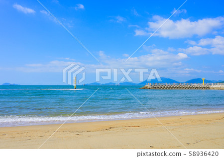 Summer Nishiyama Beach [Shimonoseki City, Yamaguchi Prefecture] 58936420