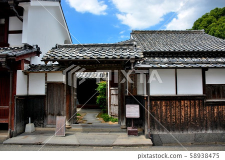 在山口，family市，Sa市觀光，和服經銷商和清酒釀酒廠經營的Onari-dori上的久保田家庭住宅（8） 58938475