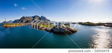 Henningsvaer Lofoten is an archipelago in the Henningsvaer Lofoten is an archipelago in the 58938479
