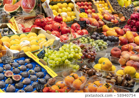 Bucheria Market Fruit 58940754