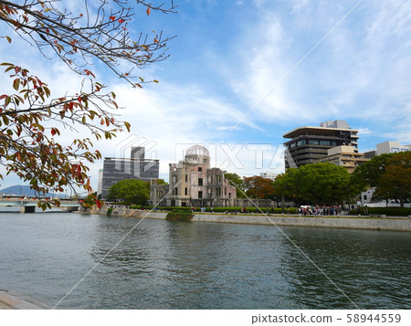 原子彈圓頂和秋葉廣島 原子彈圓頂和秋葉廣島 58944559