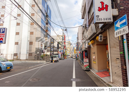 小倉站附近的酒吧和娛樂區_中午鐵匠鎮,小町和蘆屋町 小倉站附近的酒吧和娛樂區_中午鐵匠鎮,小町和蘆屋町 58952295