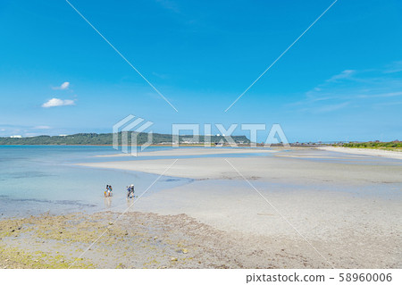 Okinawa Ayahashi underwater road beach Okinawa Ayahashi underwater road beach 58960006