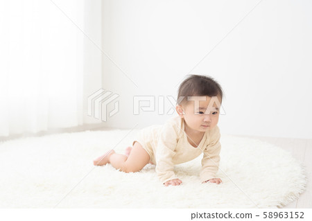 baby baby 58963152