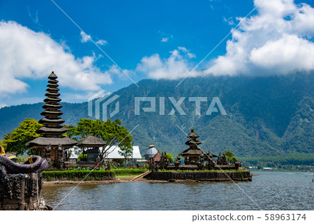 Ulun Danu Bratan Temple on the shore of Bali, Indonesia Ulun Danu Bratan Temple on the shore of Bali, Indonesia 58963174