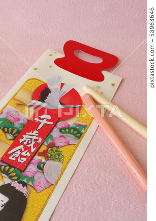 七果山和十一月的形象 58963646