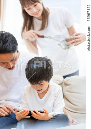 Family Family Parent and child Tablet PC 58967131