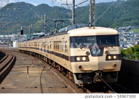 Kosai Line 117系列的6列火車 58967300