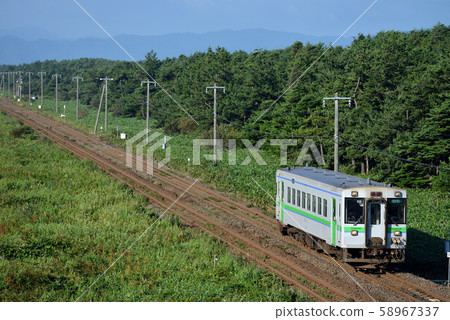 本地線Kiha 150系列單火車在北地球 58967337