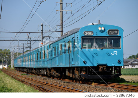 6 trains on the Hanwa Line 6 trains on the Hanwa Line 58967346