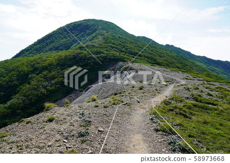 夕張岳峰頂和吹 58973668