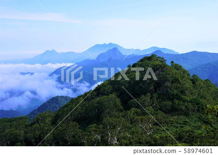 夕張山的蘆別山 58974601