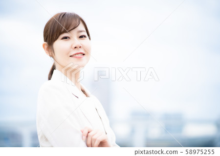 [Outdoor] Career Woman 30s 58975255