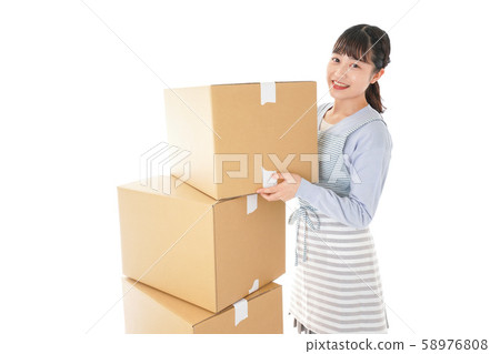 年輕女子 58976808