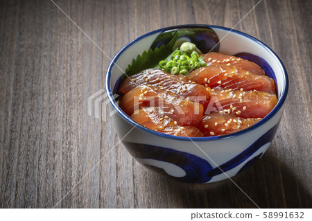 Tuna pickled rice bowl 58991632