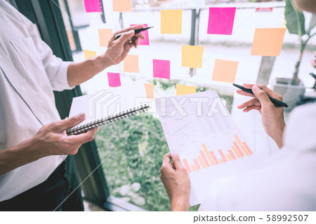 Business people meeting at office and use sticky 58992507