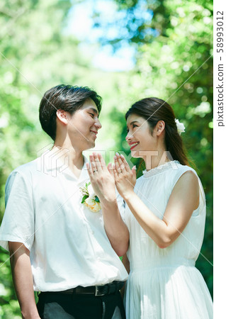 婚禮情侶戒指 婚禮情侶戒指 58993012