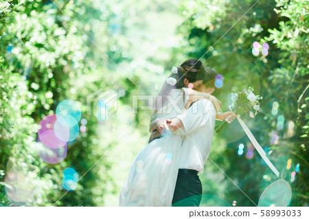 婚禮情侶肥皂泡 婚禮情侶肥皂泡 58993033