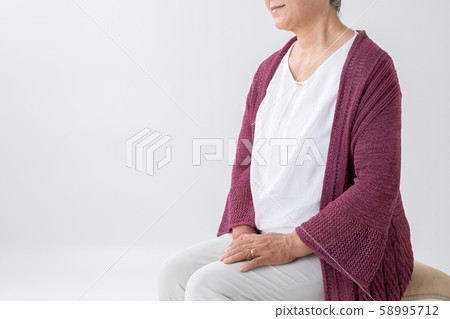 Elderly woman Elderly woman 58995712