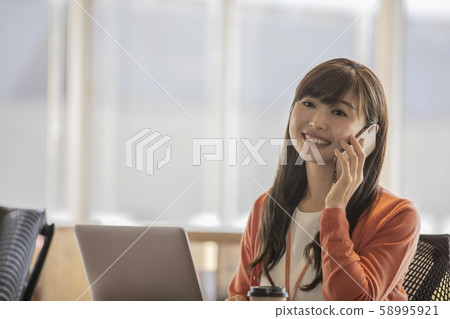 辦公室女士 辦公室女士 58995921