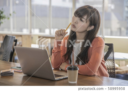 辦公室女士 辦公室女士 58995938