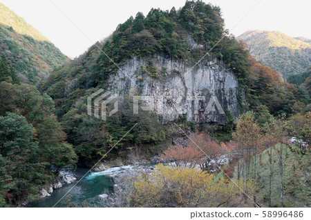 Hida Kosaka 58996486