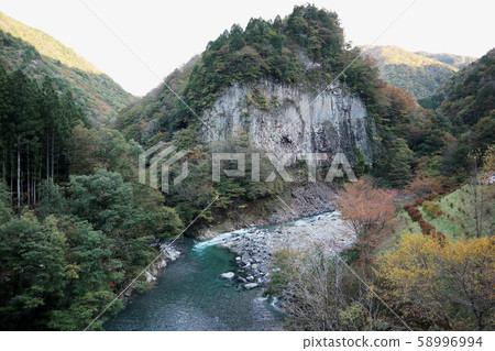 Hida Kosaka 58996994